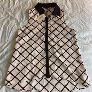 NWT sleeveless windowpane button down top